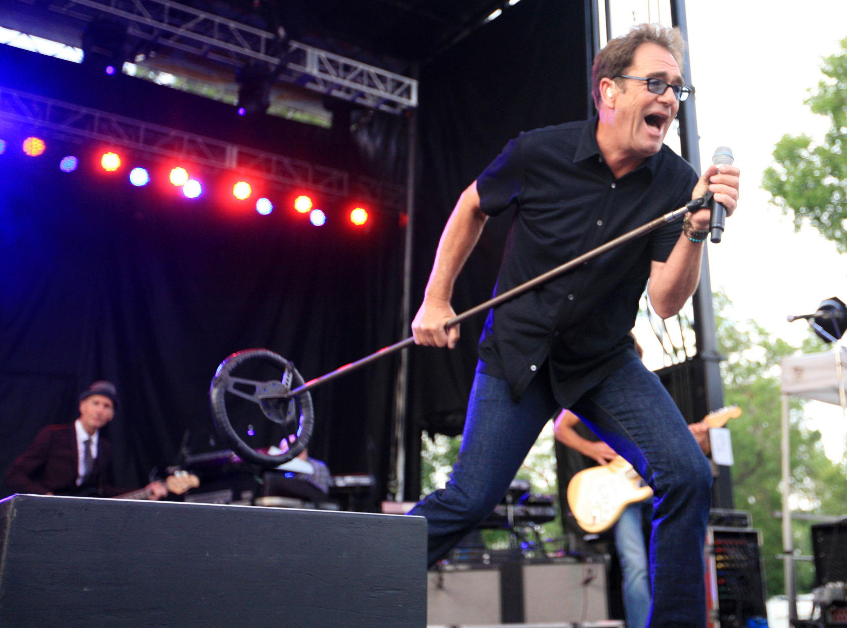 Huey Lewis
